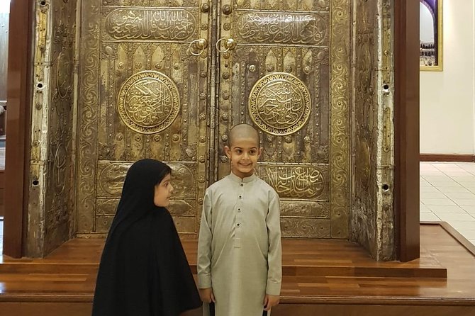 Umrah Guide - Airport pickup and hotel transport