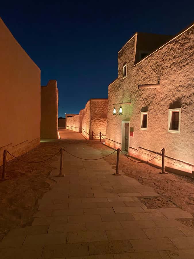 VIP Private Riyadh Experience with Saudi Meal & Pickup - Small details that can improve the day