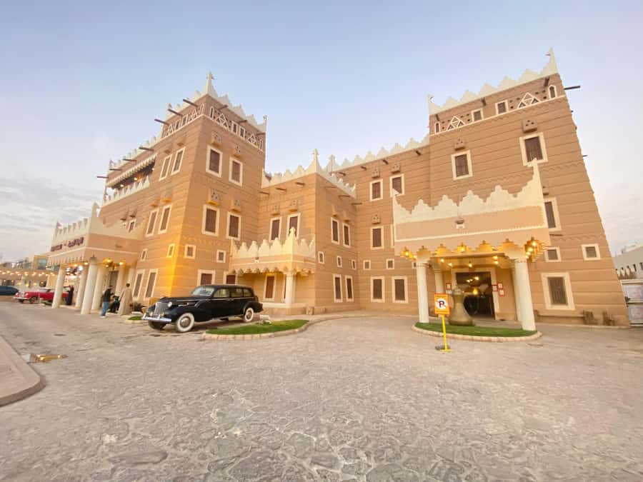 VIP Private Riyadh Experience with Saudi Meal & Pickup - What the $188 price includes