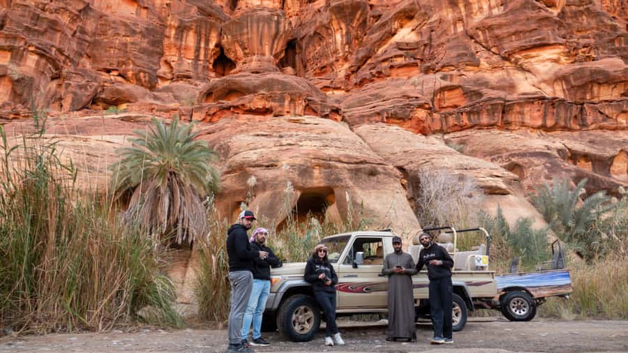 Wadi Disah Adventure (from Tabuk) - Entering Wadi Disah by 4x4