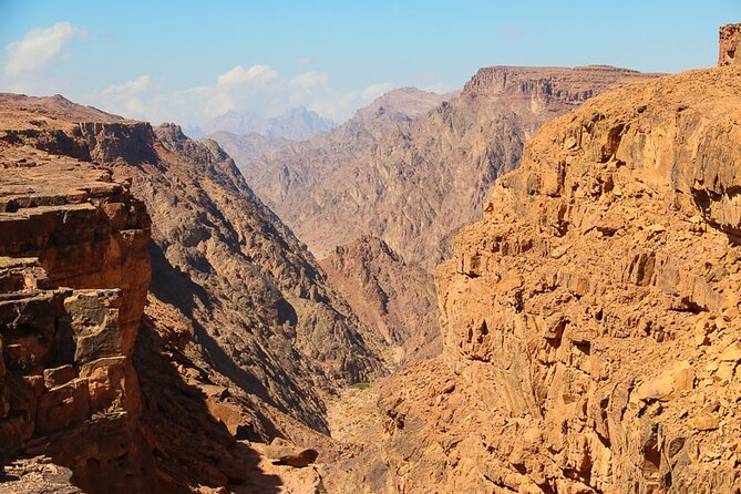 Wonders of Tabuk Tour 3 Days 2 Nights Tour - Day 3: Bajdah and Hesma by 4x4